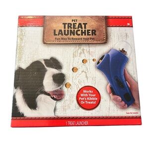 Pet Treat Launcher‎ nwt